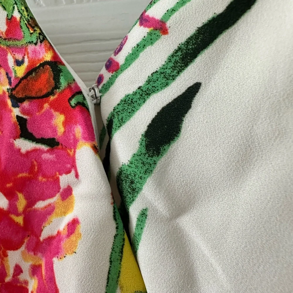 NWT Adelyn Rae Floral Jumper Size Medium - Picture 5 of 15